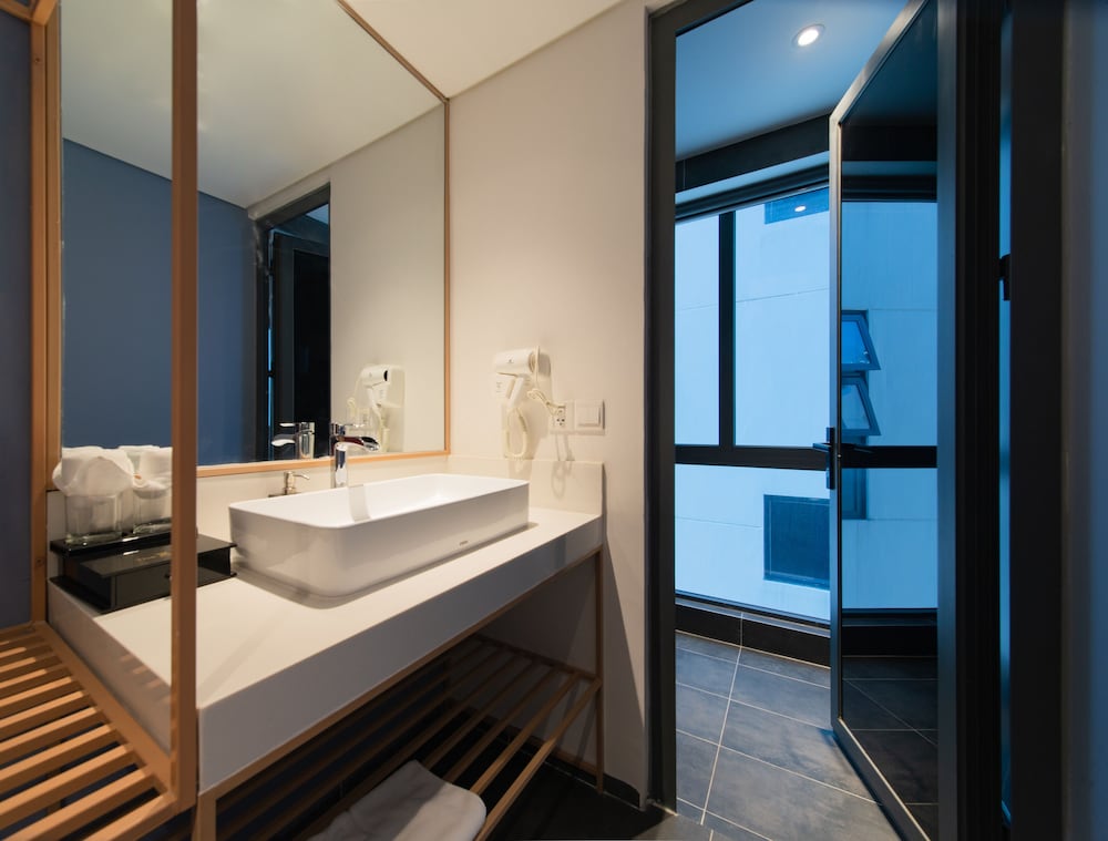 Deluxe Triple Room - Photo 4