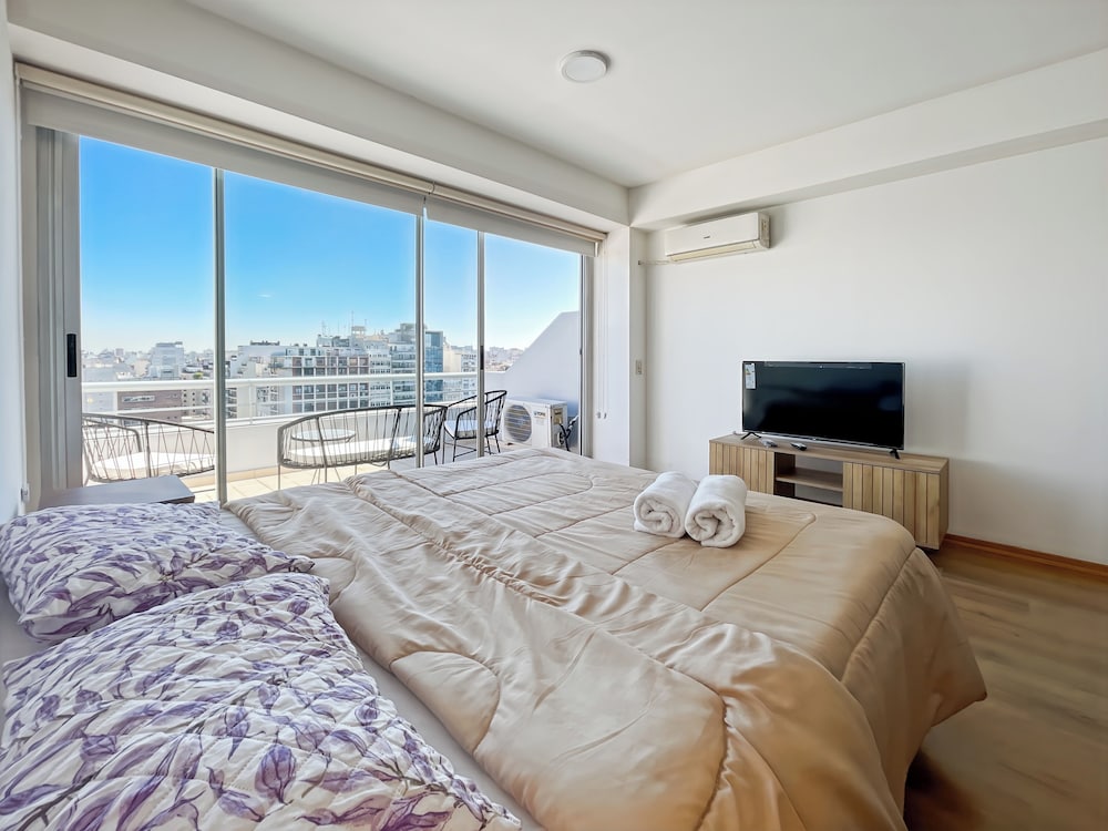 Exclusive Studio, City View