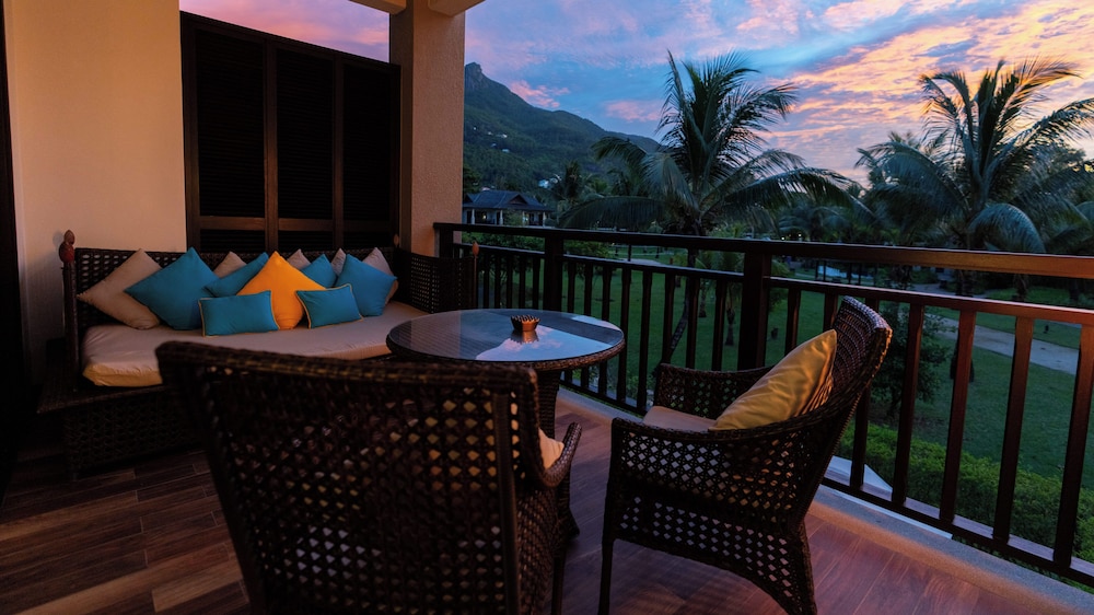 Junior Suite, 1 King Bed