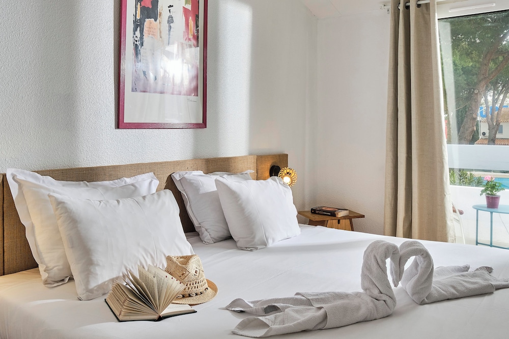 Double Room - Photo 2