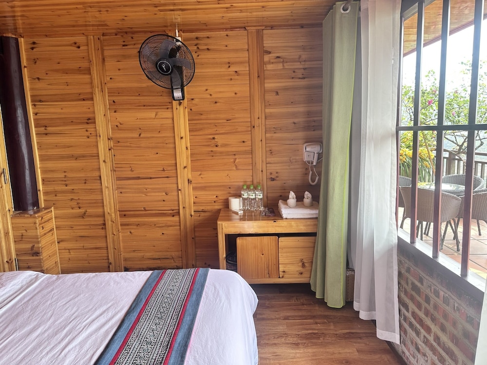 Superior Room, Ensuite, Mountain View - Photo 11