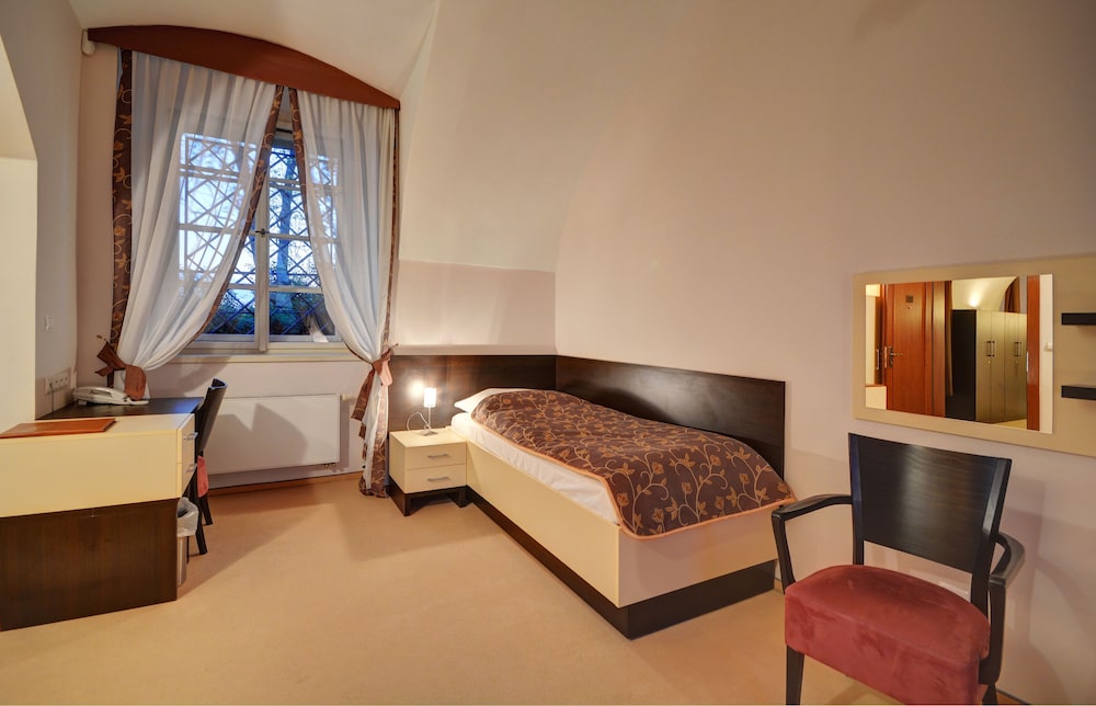 Economy Single Room, Annex Building