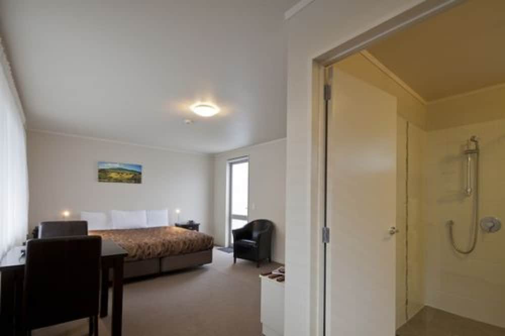 Standard Studio, Non Smoking, Kitchenette (Studio Access)