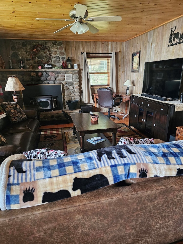 Cottage, Multiple Beds, Kitchen (Butler's Bay Cottage) photo 3