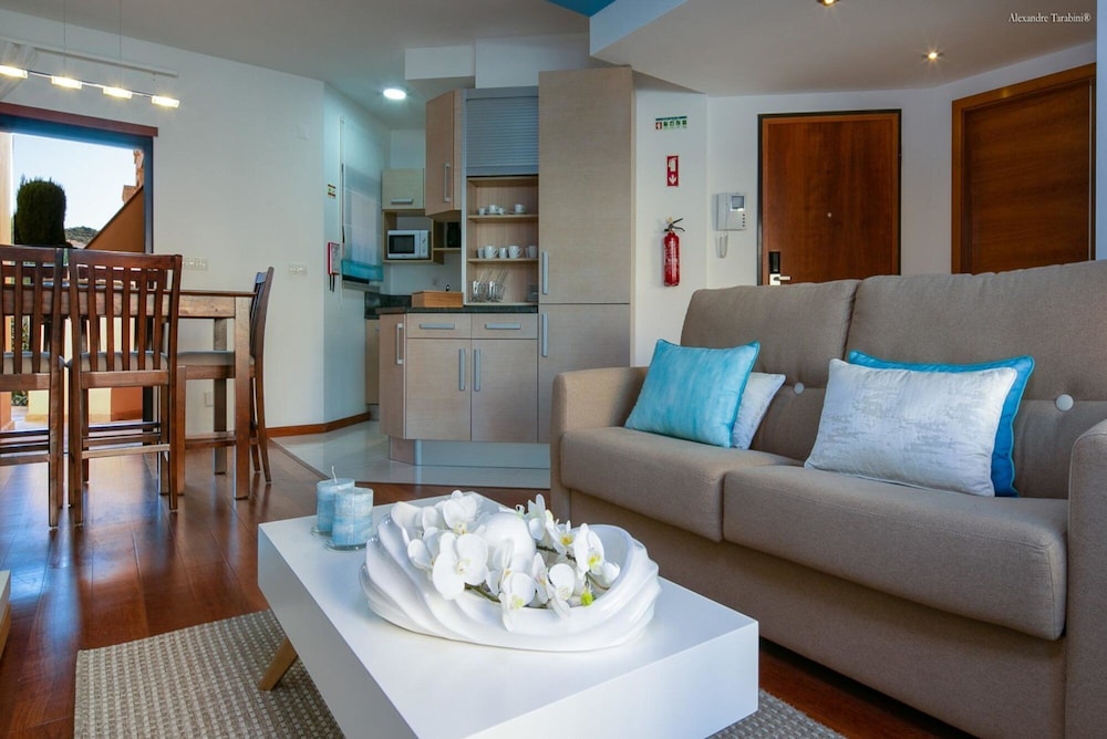A24 - Luzbay Beach Apartment, Billede 34