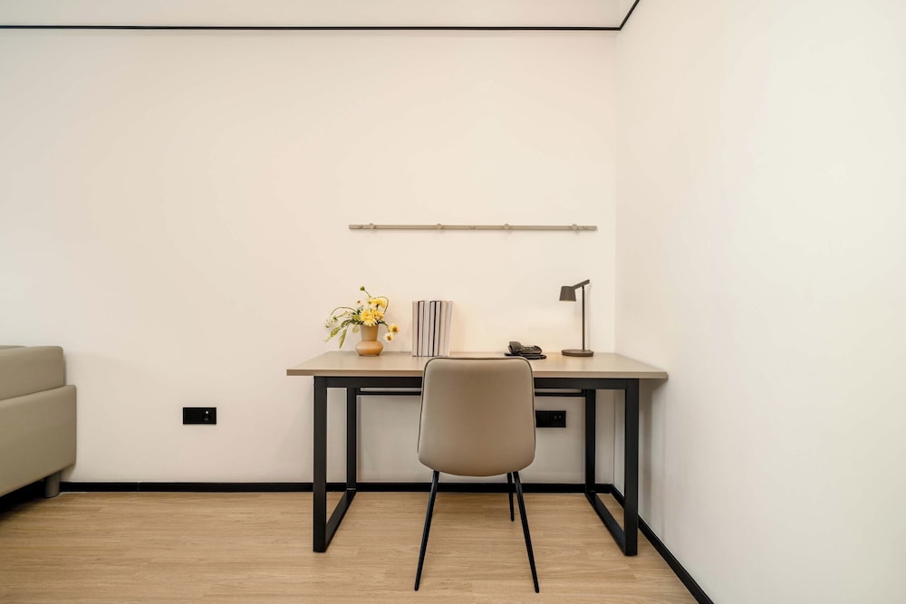Panoramic Suite, City View photo 3