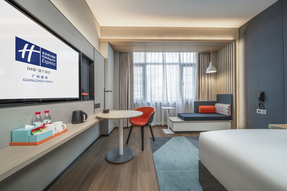 Room (Specialty) - Photo 3