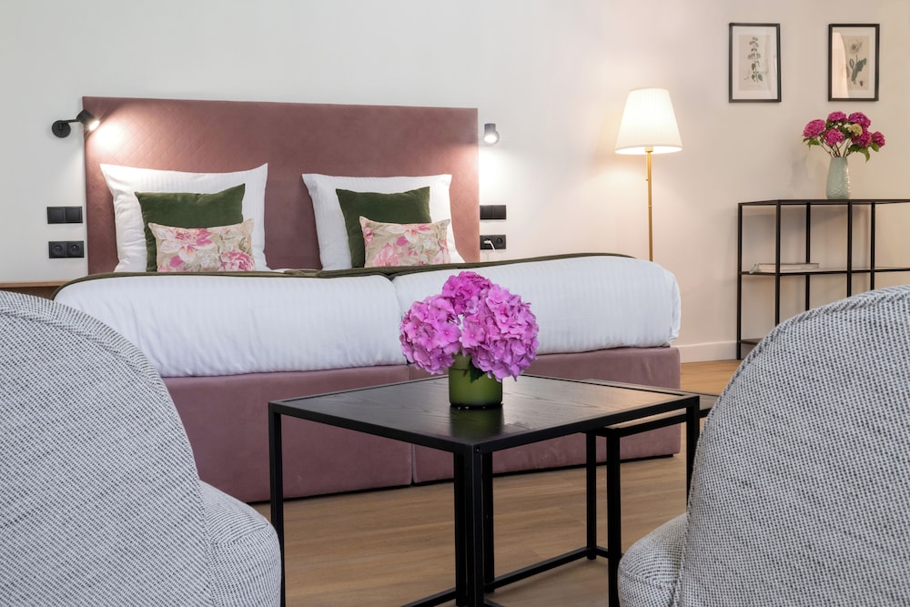 Premium Apartment - Photo 4