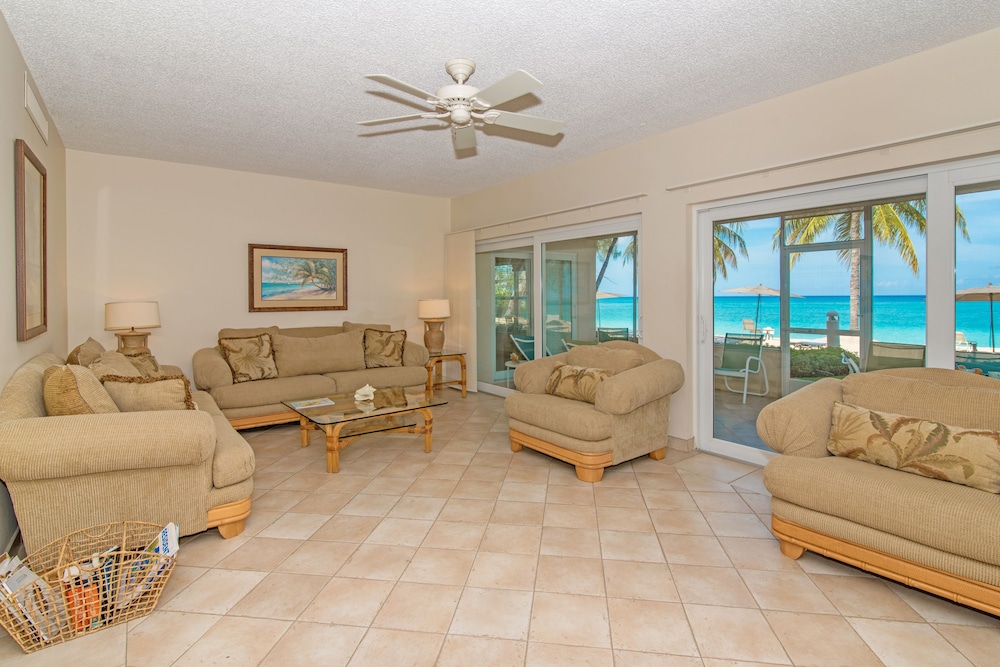 Condo, 3 Bedrooms, Beachfront