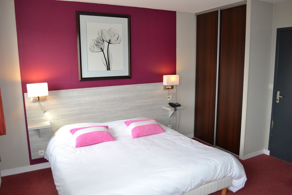 Superior Triple Room photo 3