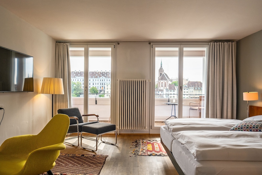 Standard Double Room, Balcony, River View photo 3