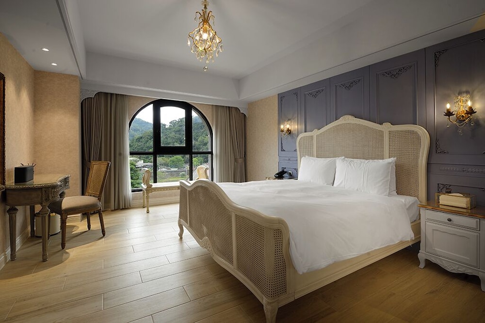 Standard Double Room, 1 Queen Bed, Non Smoking, Courtyard View photo 1