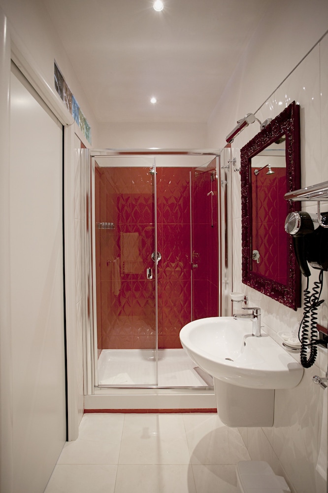 Superior Double or Twin Room photo 2