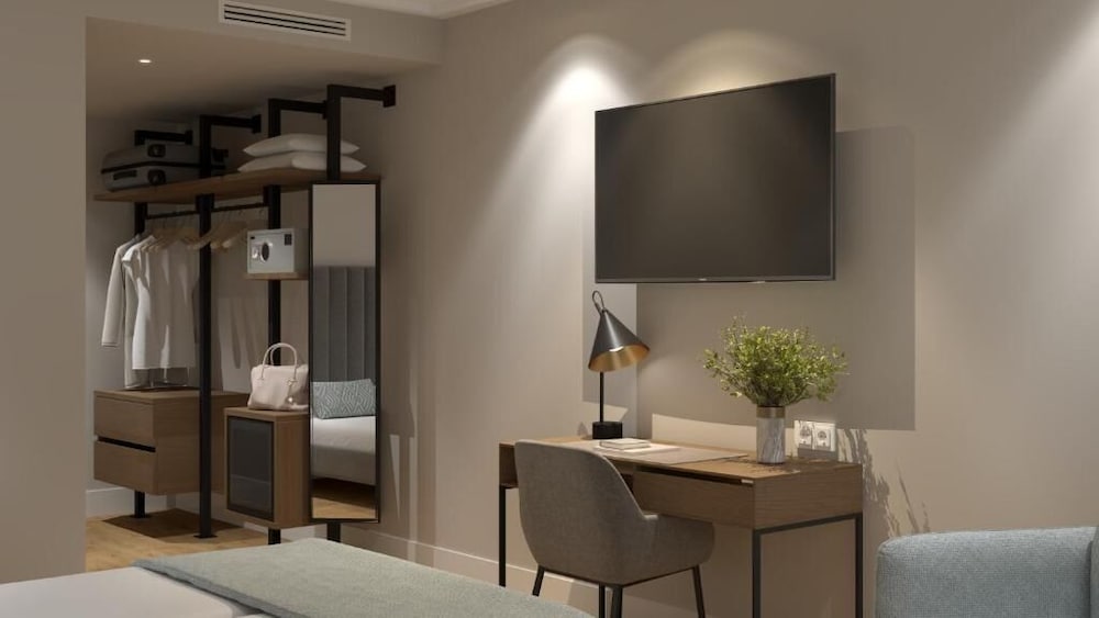 Superior Double or Twin Room, Balcony
