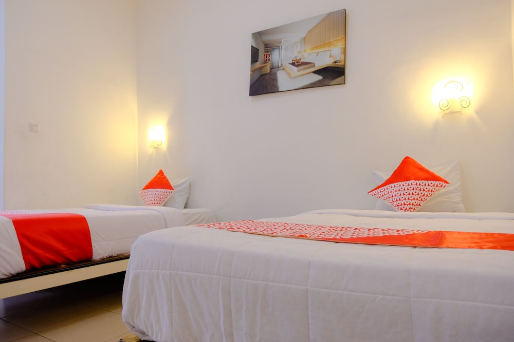 Deluxe Twin Room photo 2