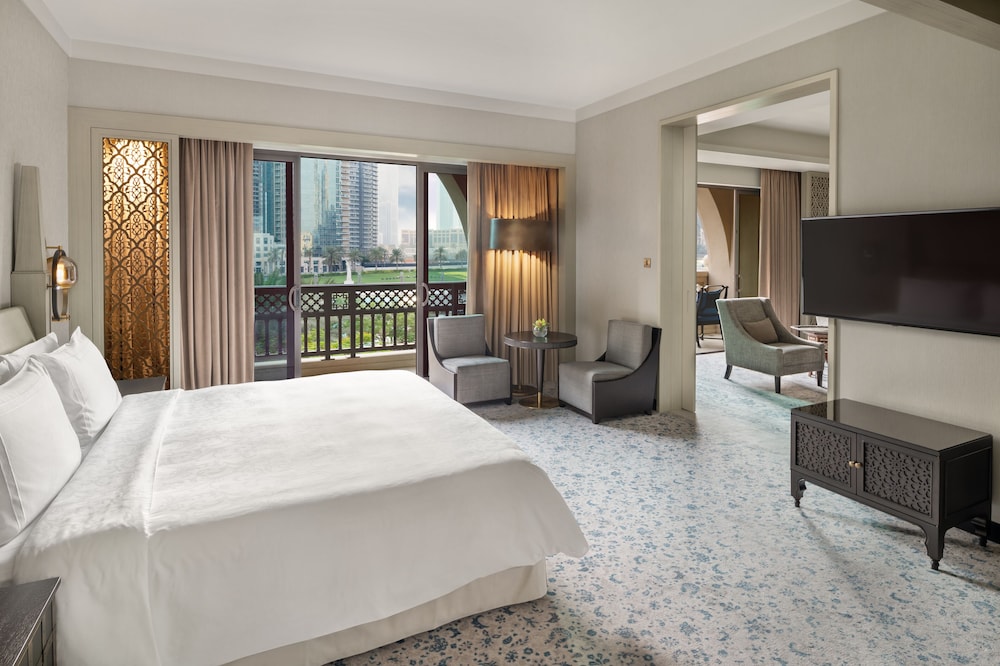 Palace Suite Lake View - Photo 2