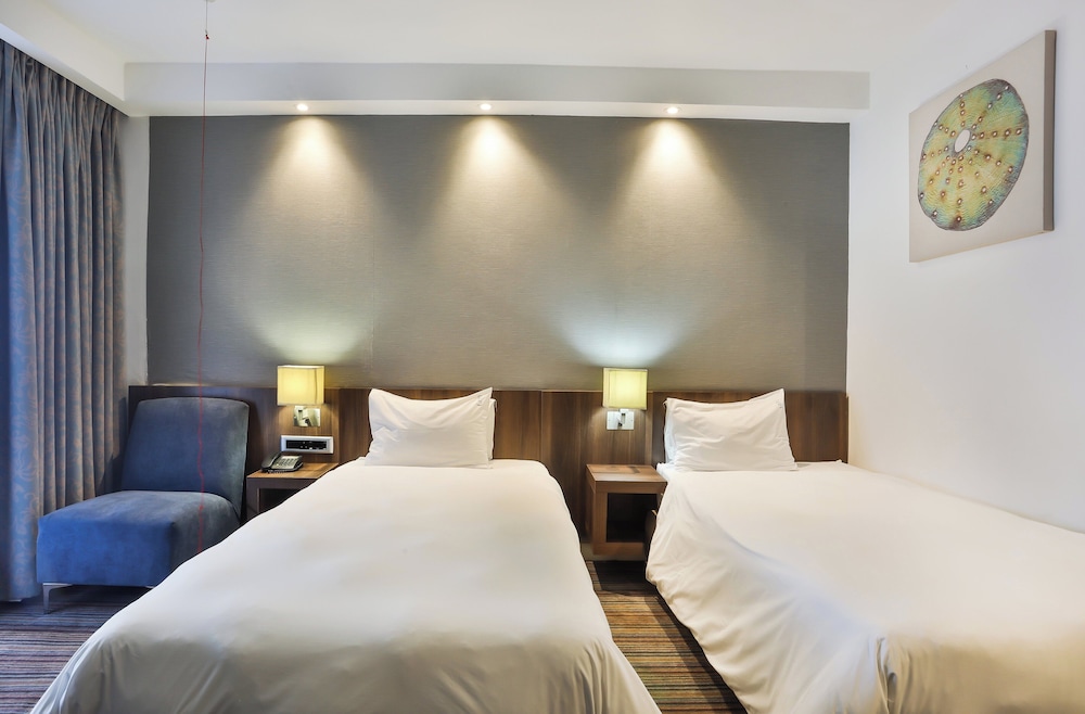 Standard Room - Photo 11