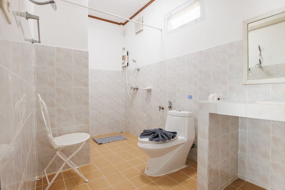 Beachfront Bungalow - Photo 21