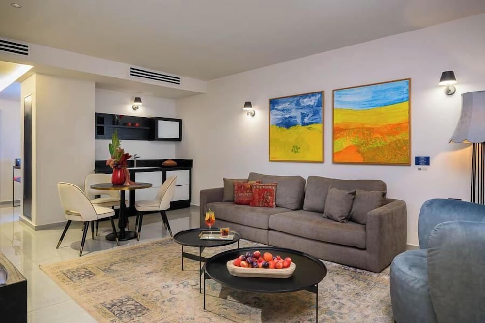 Bahai Suite