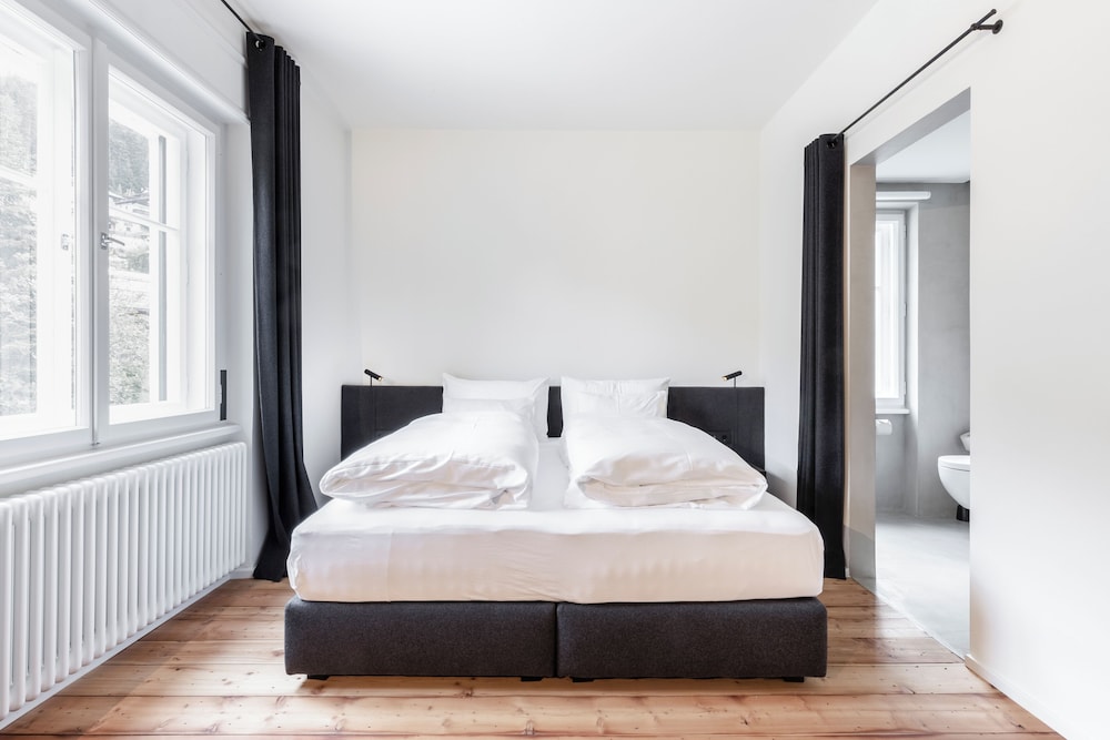 Classic Room, Courtyard View