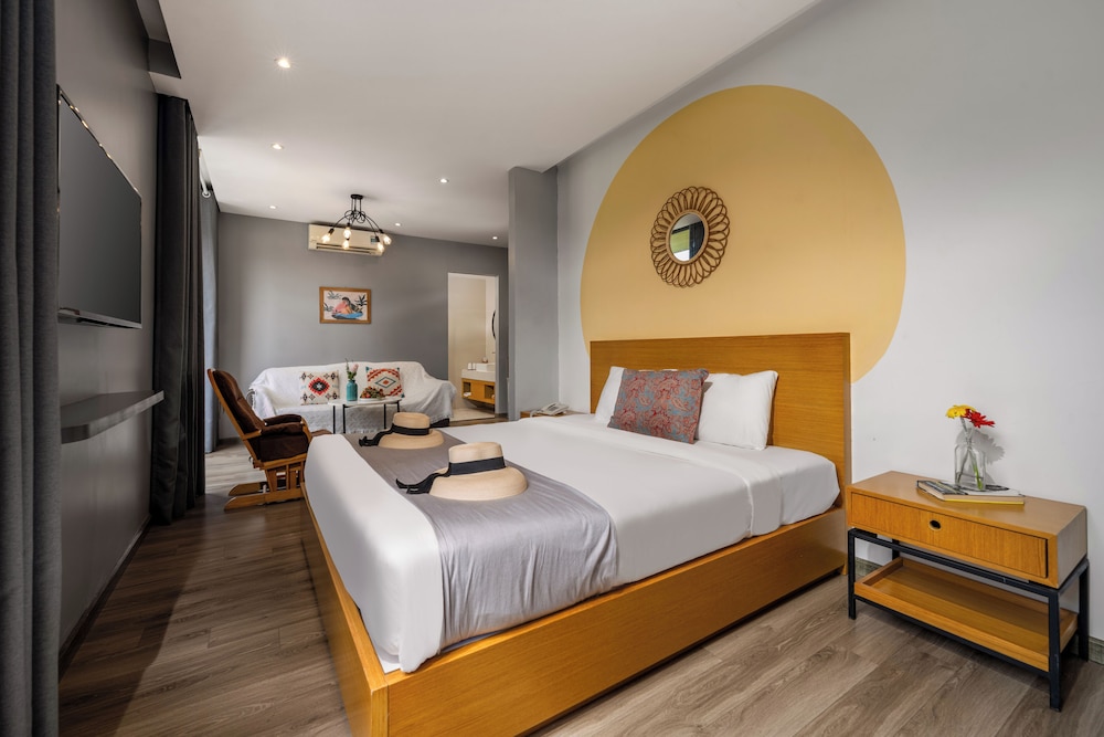 Deluxe Room, Balcony