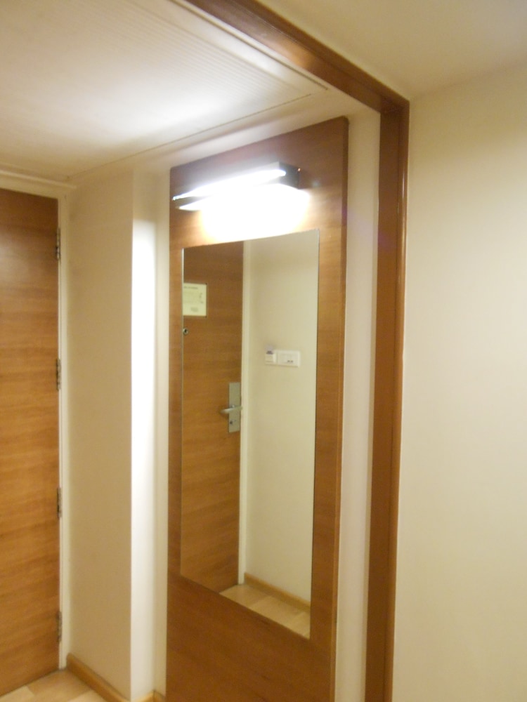 Suite - Photo 6