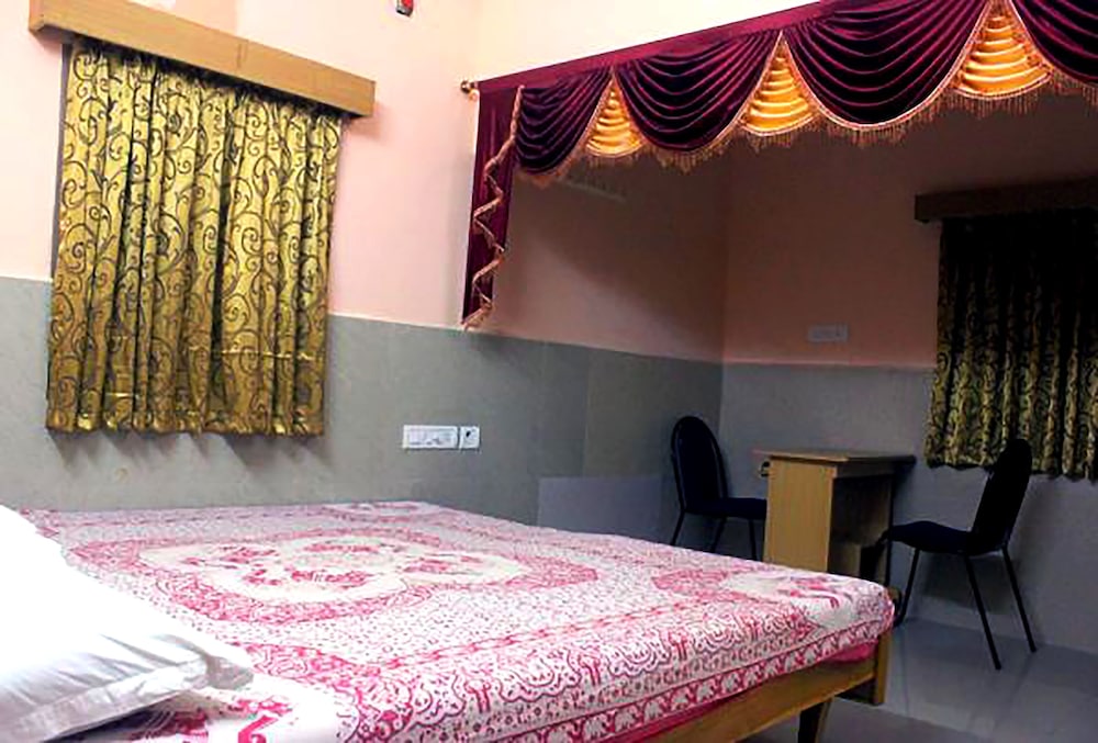 Comfort Double or Twin Room, Smoking (Non AC)