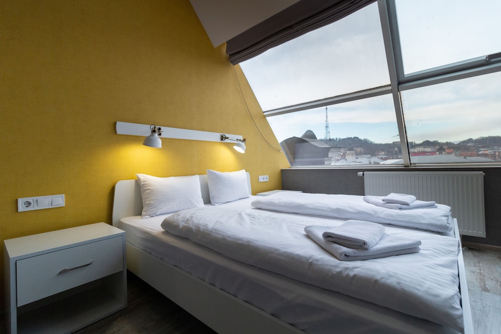 Panoramic Room