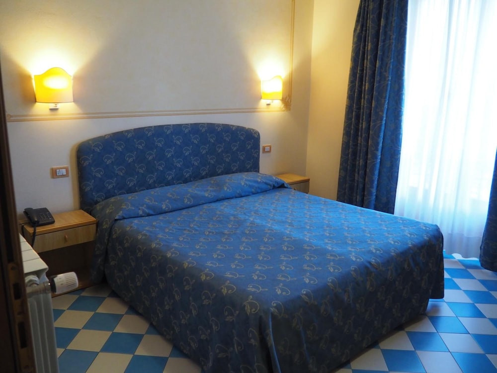 Economy Double or Twin Room