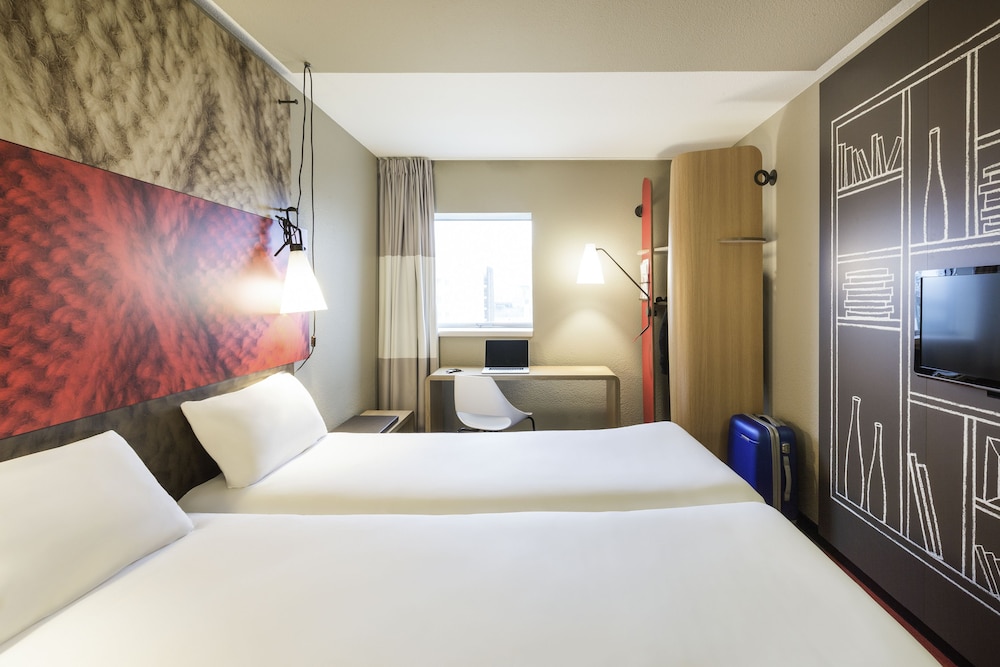 Standard Room, 2 Twin Beds photo 3