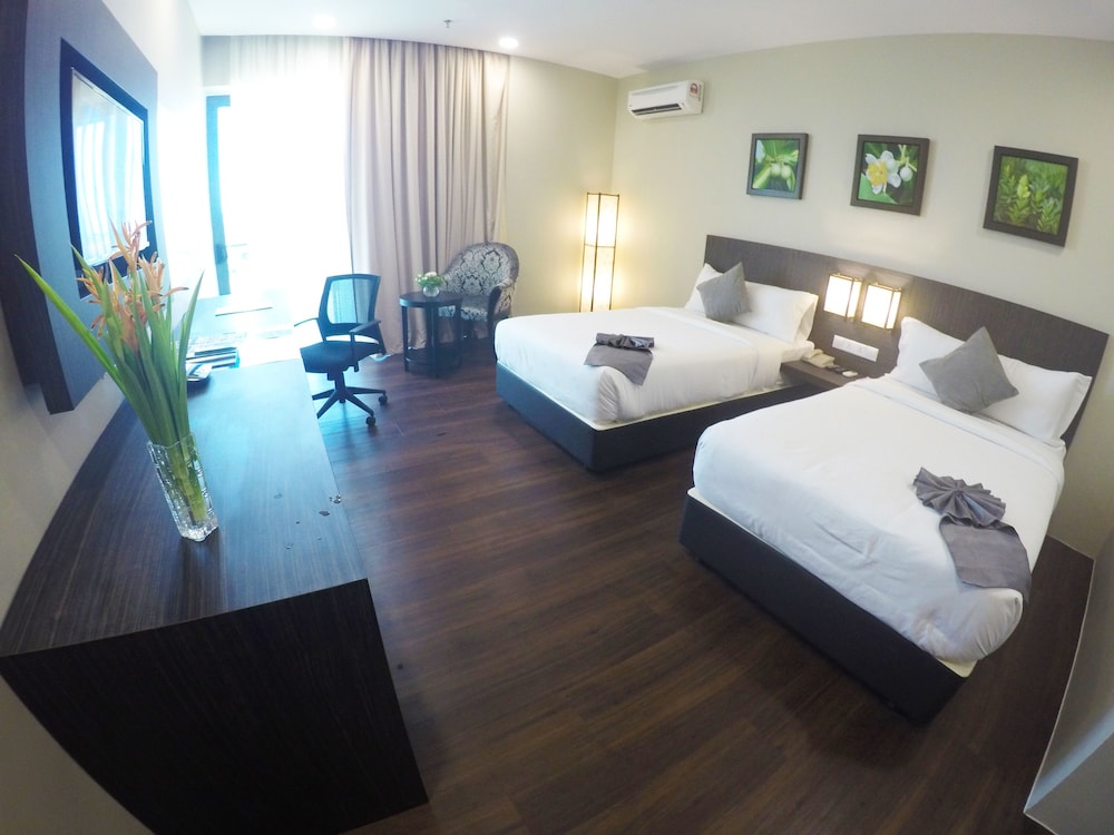 Superior Twin Room, Non Smoking photo 1