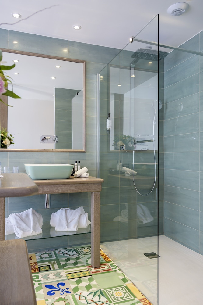 Suite, Sea View photo 2