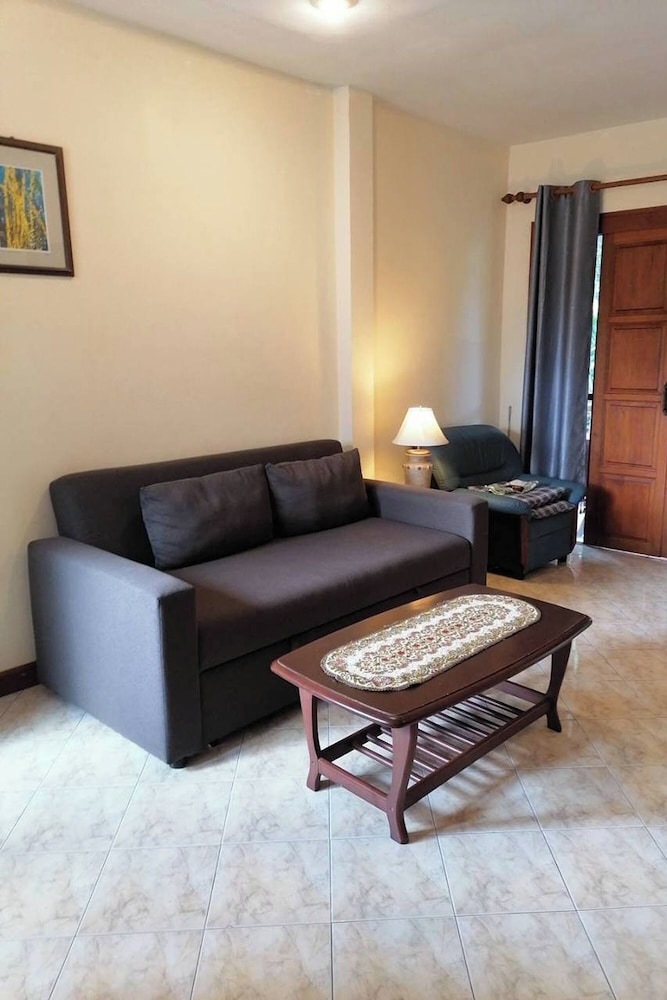 Suite - Photo 7