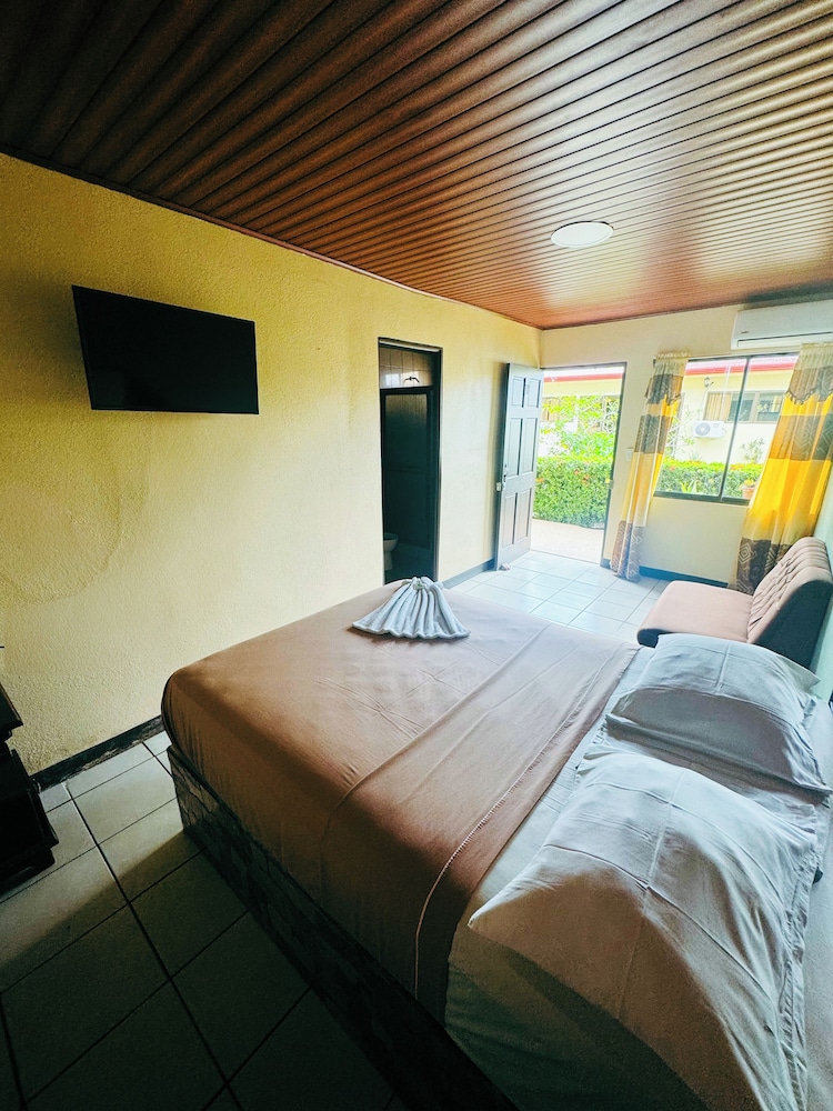 Standard Room photo 3