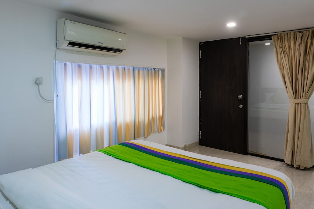 Deluxe Room - Photo 8
