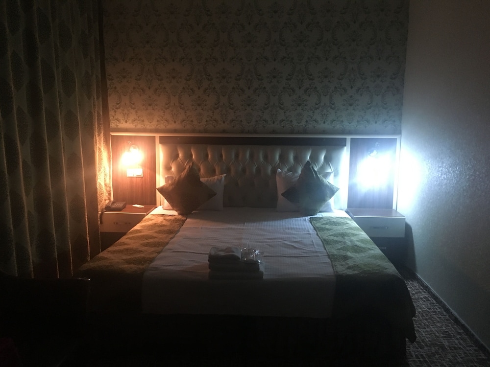 Economy Double Or Twin Room