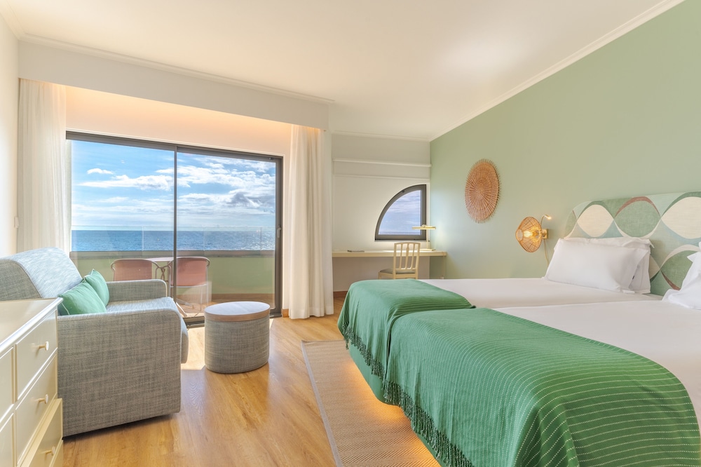 Double or Twin Room, Sea View (Extra Bed) - Photo 2