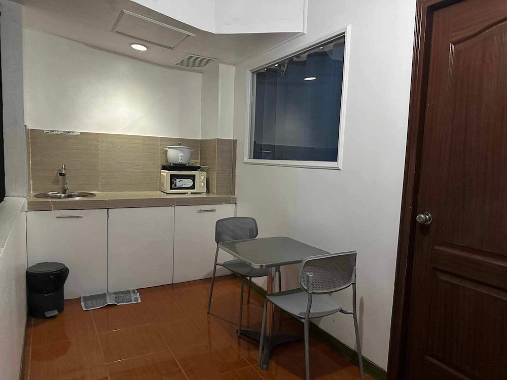 Comfort Room, 1 Bedroom, Non Smoking, Kitchenette photo 3