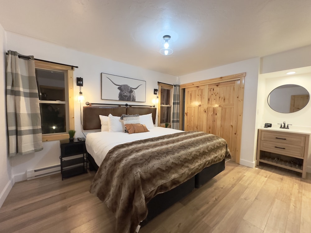 Condo, 2 Bedrooms, 2 Bathrooms photo 1