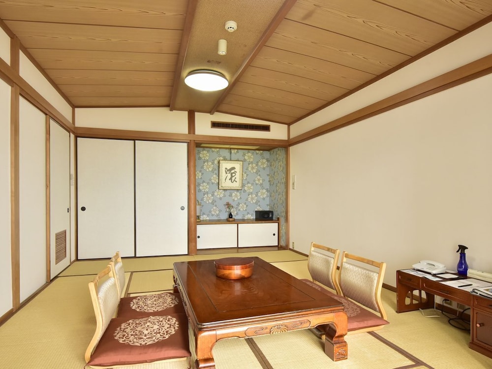 Ocean View Japanese Style Room B (376 sqft) Non Smoking - Photo 2