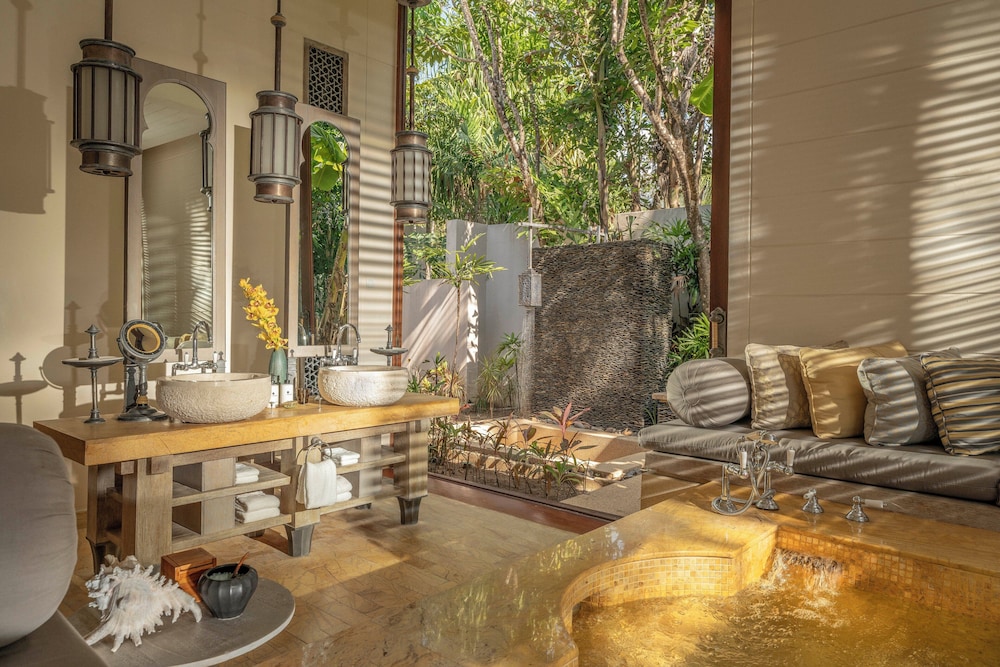 Beach Villa with Plunge Pool - Photo 6