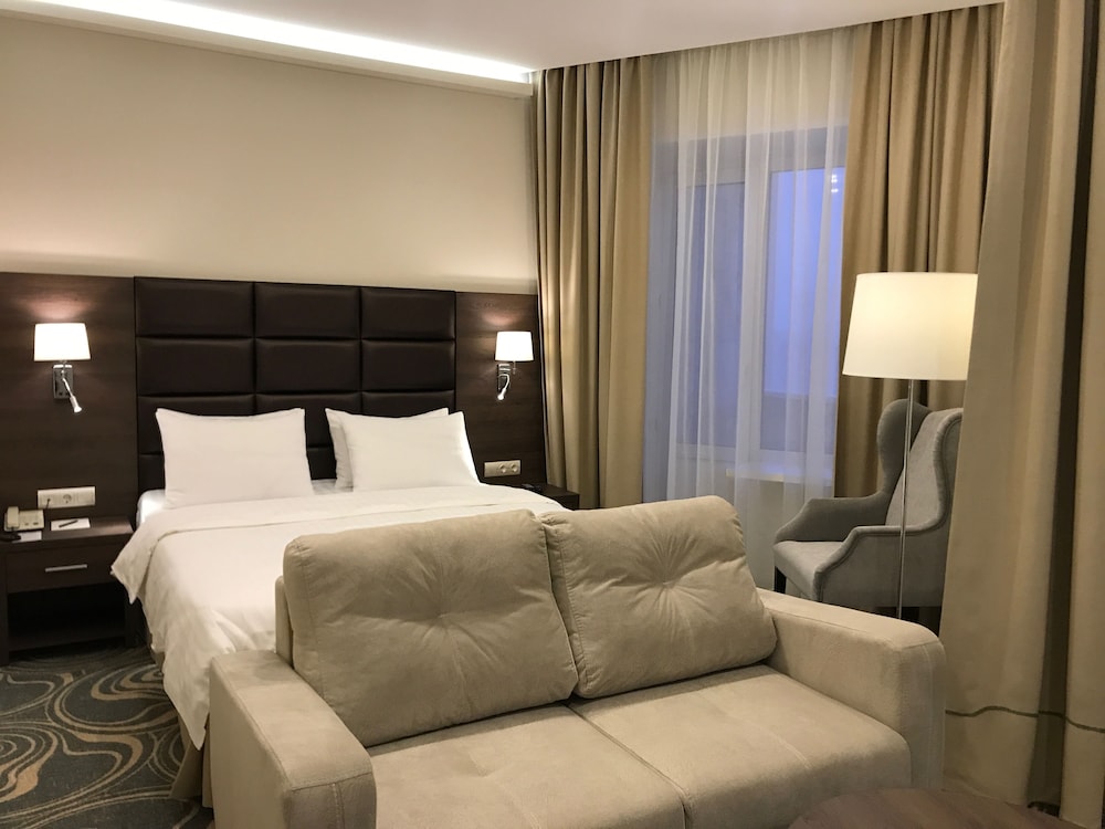Executive Suite photo 2