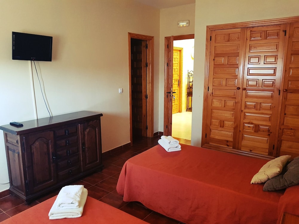 Double Or Twin Room photo 3
