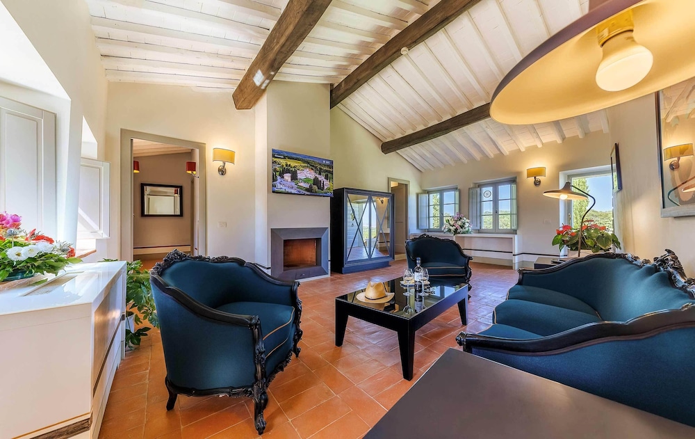 Grand Room, 3 Bedrooms