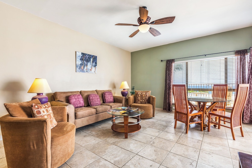 Condo, 1 Bedroom, Oceanfront photo 3