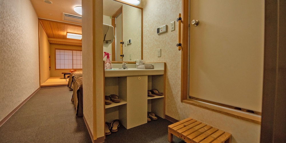 Basic Room photo 3
