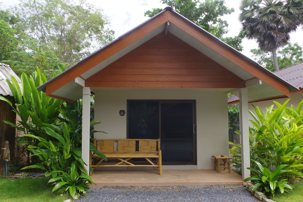 Superior Triple Room, Garden View