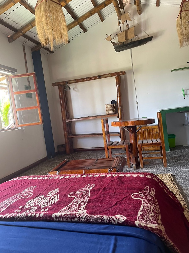 Standard Double Room, 1 Queen Bed, Courtyard View photo 2