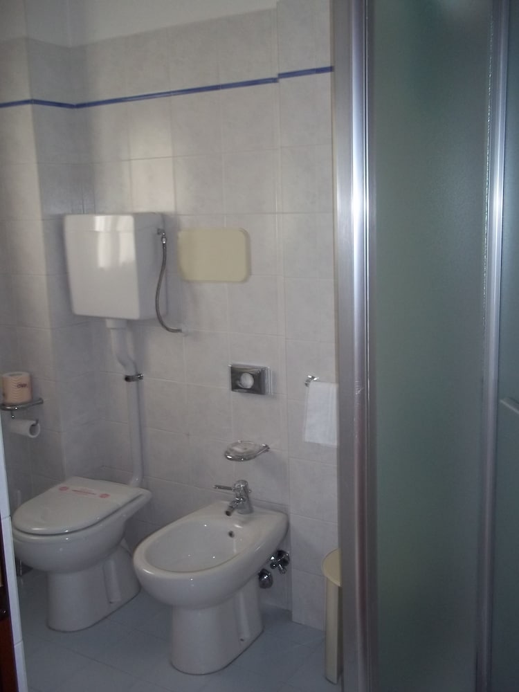 Business Double Room - Photo 5