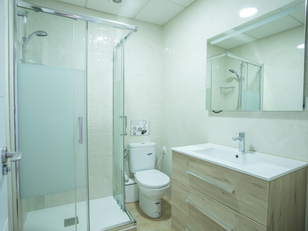 Basic Double or Twin Room photo 3